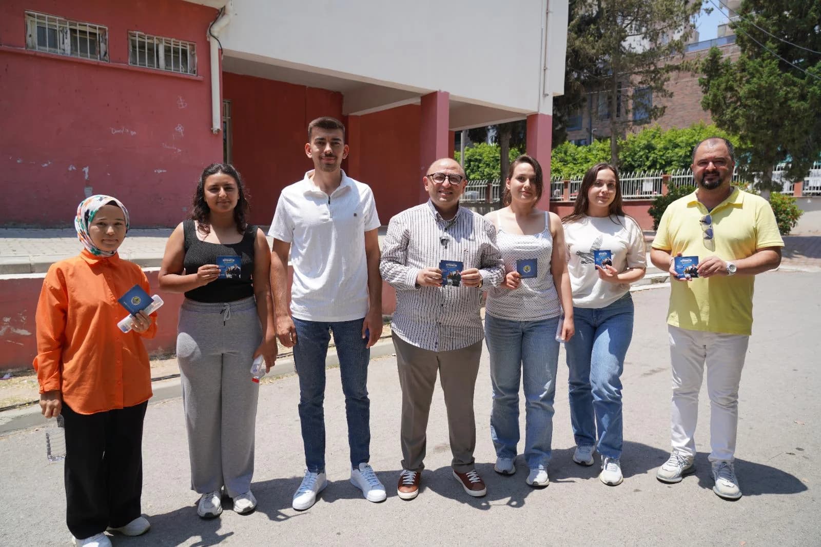 Gençlere Ücretsiz İnternet Projesi Fotoğrafı